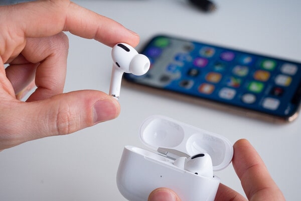 Tai nghe không dây có thể kết nối với nhiều thiết bị khác nhau qua Bluetooth