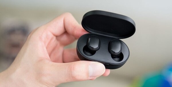 Dựa vào thiết kế để tìm ra dòng tai nghe Bluetooth giá khoảng 300k chất lượng, đáng mua nhất